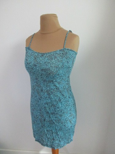 Robe liu taille 66 - -, 66%