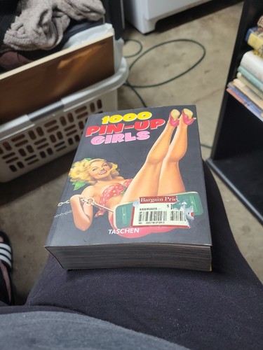1000 pin girls - taschen, 25th