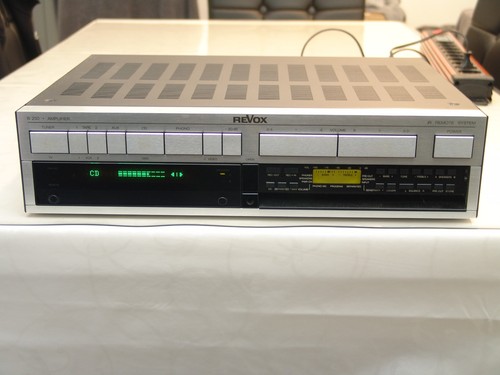 Amplificatore/amplificatore