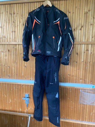 Busto tuta moto pezzi - busto,