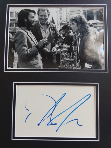 Fisher stevens autograph - ,