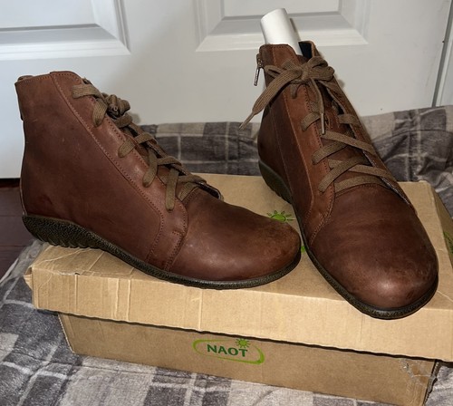 Scarpe naot patu - patu, in