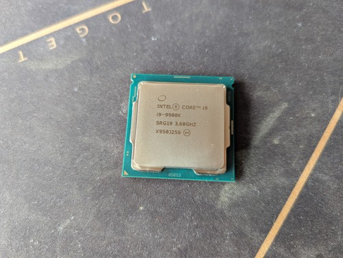 Intel core 9900k srg19 - core,