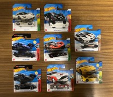 Hot Wheels auto da corsa vari