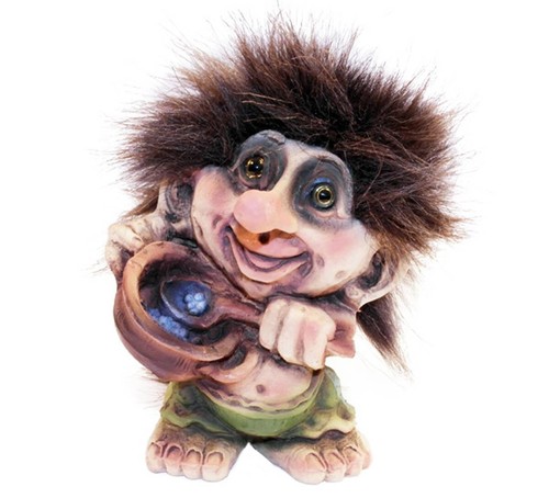 Nyform troll with blueberries - nyform,