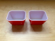 Coppia di vecchie pirofile piccole in Pirex