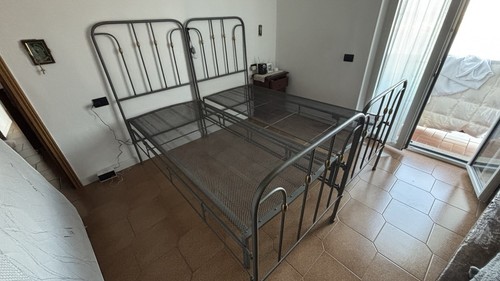 Due letti ferro battuto - letti, uso