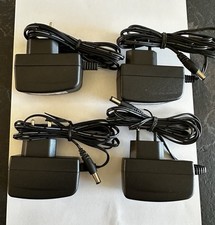 Alimentatori Caricabatterie 4 Pz  12volt 1amp Per Router o Telecamere, Nuovi