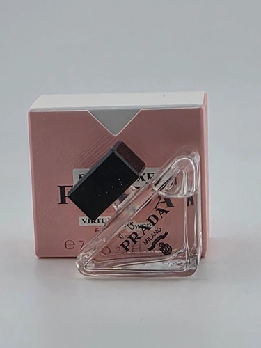 Prada paradoxe virtual - prada,