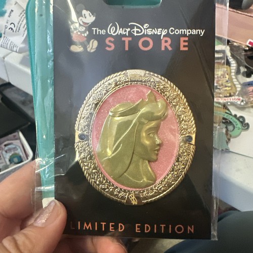 Spilla disney dec aurora - disney,