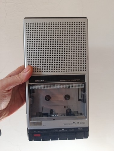 Sanyo slim portable - sanyo,