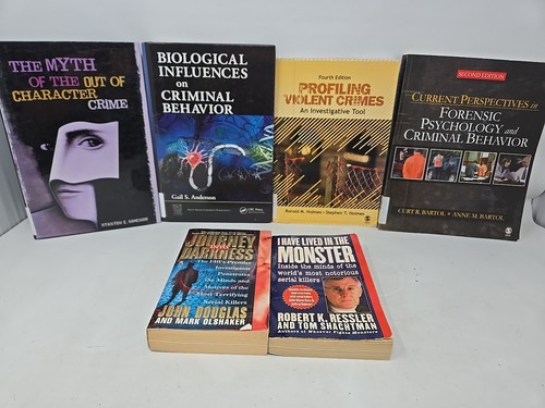 Book lot criminal profiling - lot,
