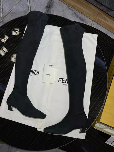 Stivali alti alla coscia fendi - stivali,
