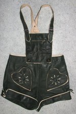 PANTALONI CORTI IN PELLE