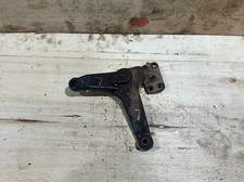 Kubota B2150 HST Braccio snodo sterzo asse anteriore LH 67810-56422 67810-56420