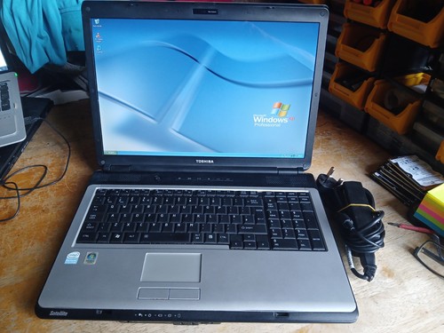 Computer portatile toshiba - computer,