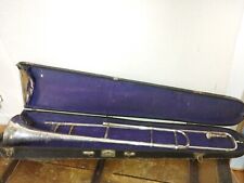 Antoine Courtois PARIS Trombone à coulisse métal argenté ancien à nettoyer