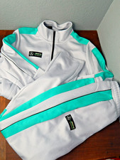 Giacca e pantaloni tuta da