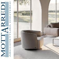 Poltrona in tessuto con base