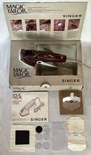 SINGER MAGIC TAILOR STRUMENTO RIPARA BUCHI STRAPPI TESSUTI VESTITI VINTAGE