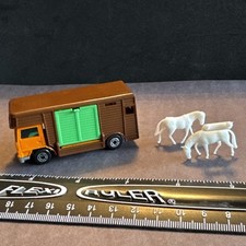 Matchbox Superfast n. Box 40 cavalli arancione con base verde porta non verniciata - HTF