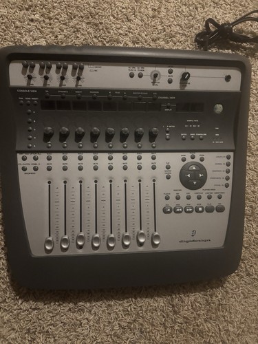 Digidesign digi 002 - digi,
