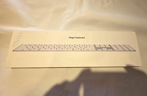 Apple magic keyboard - magic,
