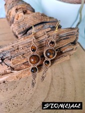 orecchini in macrame con occhio di tigre