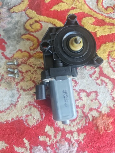 Motorino alzacristallo