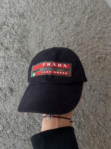 Cappellino prada luna rossa - cappellino,