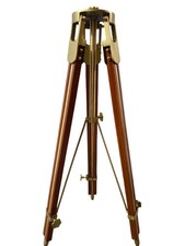 Treppiede antico in legno da