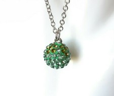 Collana girocollo da donna con pendente ciondolo sfera verde swarovski elements