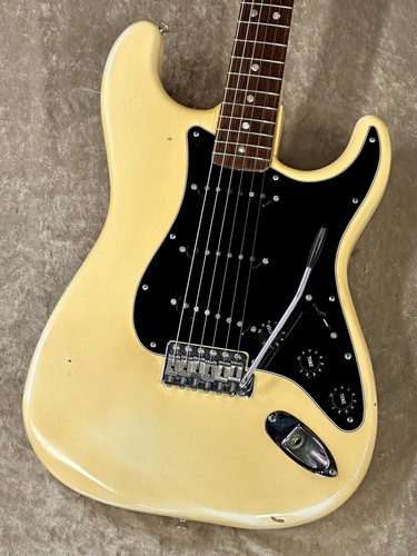 Chitarra elettrica usata