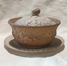 Antico piatto e piatto con