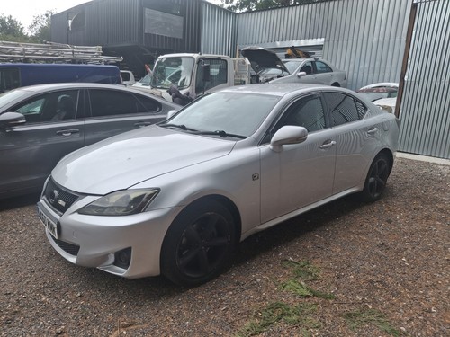 Lexus is220d 2231cc diesel - lexus,