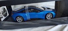 BMW i8 HYBRID 2015 1:18