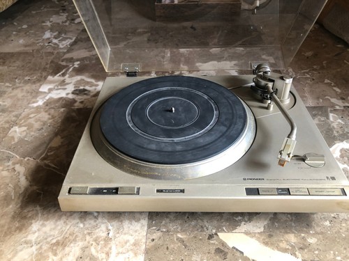 Pioneer automatic turntable - pioneer,