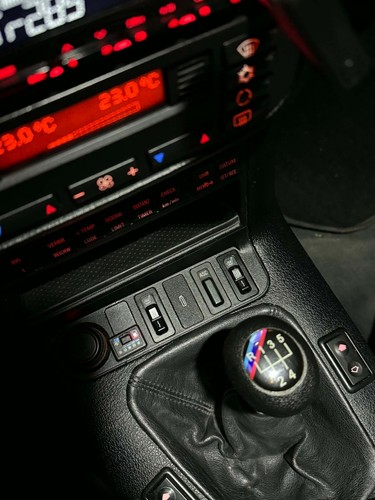 Bmw e36 usb caricabatteria - e36, usb-c