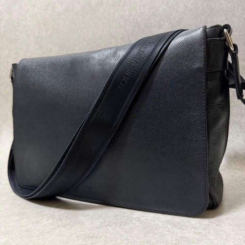 Louis vuitton taiga roman - vuitton, mm