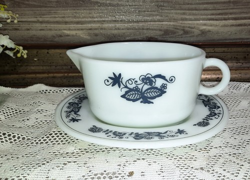 Pyrex 1970 salsiera made in - pyrex,