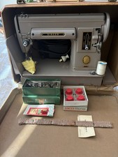 Macchina da cucire Singer 301A