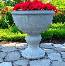 Vasi da giardino in cemento