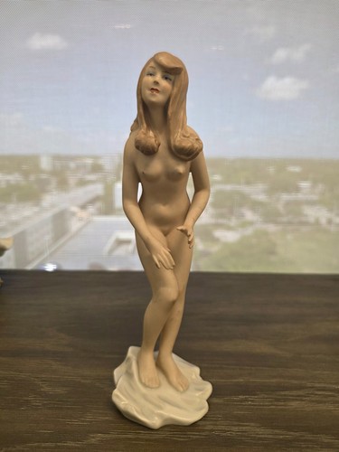 Statuina porcellana - statuina, in