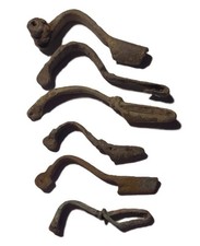 Fibule antiche. Cultura di Chernyakhov. Originale. Completo. Raro. Bronzo. 6 oggetti.