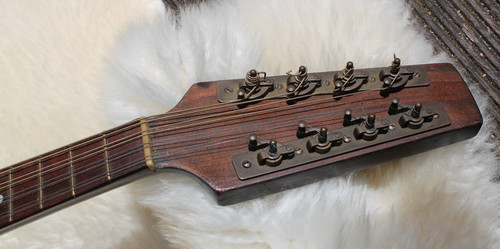 Vecchio mandolino tedesco con - vecchio,