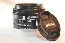 Nikon AF Nikkor 28 mm f/2.8