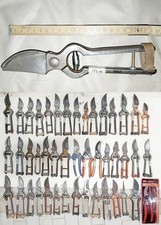 gr32, VECCHIA FORBICE DA POTATURA, cm 23, chiusura cuoio, e altri attrezzi