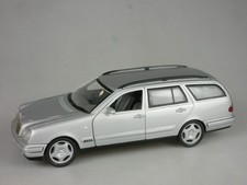 Anson 1/18 Mercedes Benz E420
