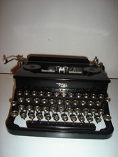 MACCHINA DA SCRIVERE D'EPOCA ANTICA E RARA - ROYAL PORTATILE ANNO 1928