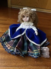 Bambola di porcellana da